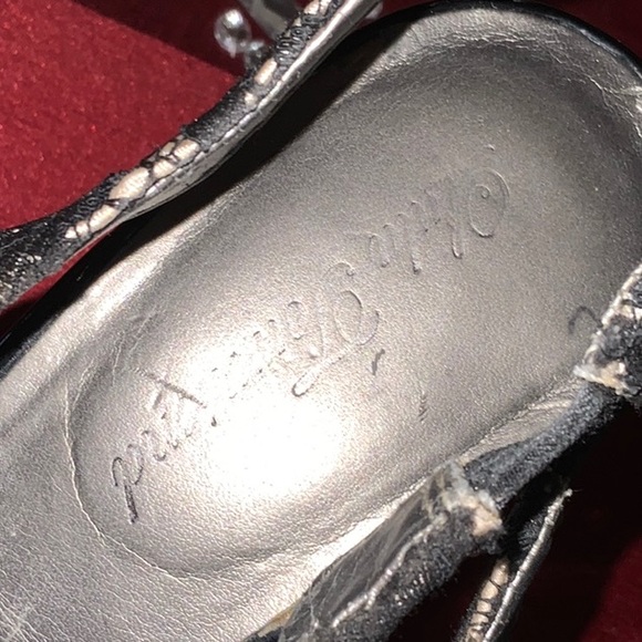 🤶2/$20 Lulu Townsend Heels - Picture 11 of 11